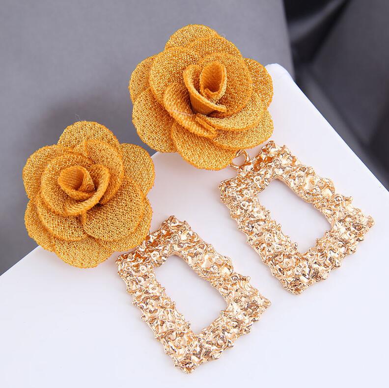 Flower Gold Earrings