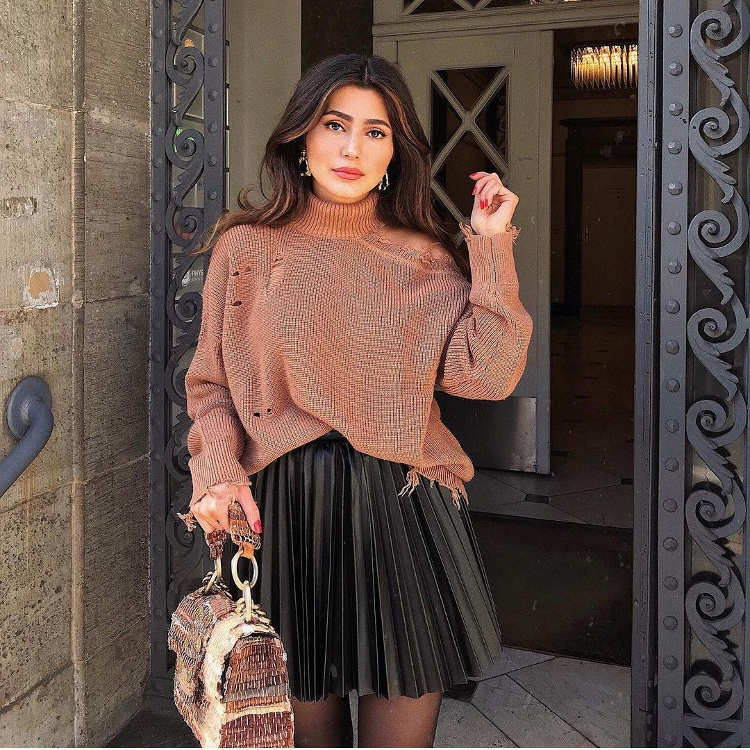 Pleated Knitted Mini Skirt