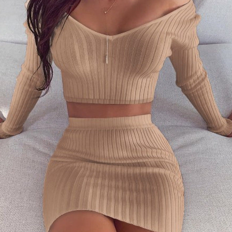 V-neck Skirt Suit