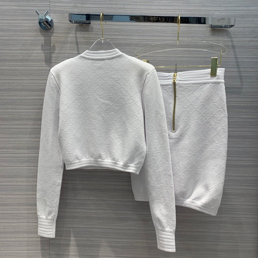 Snap Buttoned Shoulder Pad Knitted Set