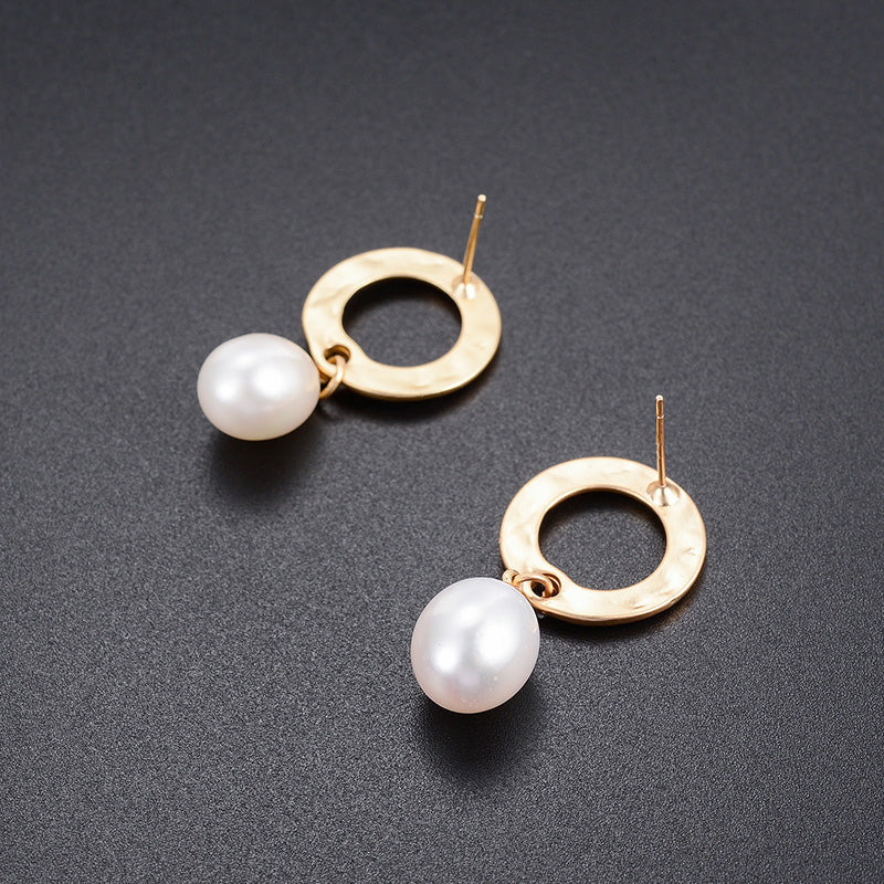 Simple Temperament Earrings