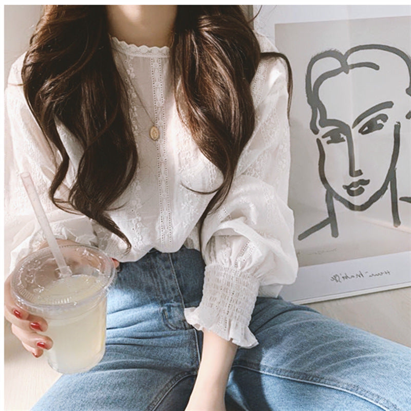 Lace flower lantern white blouse