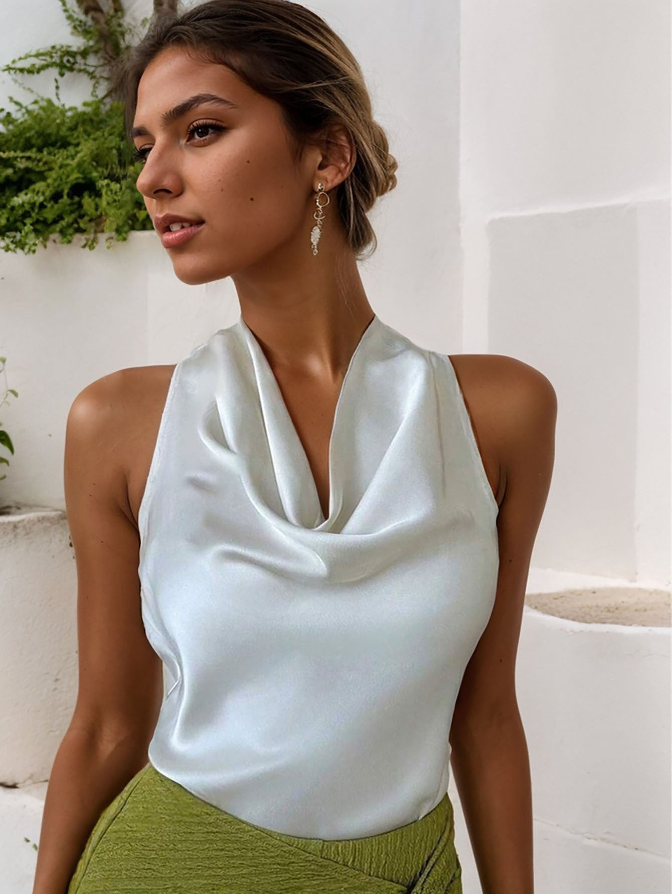 Solid Color Swing Collar Sleeveless Vest