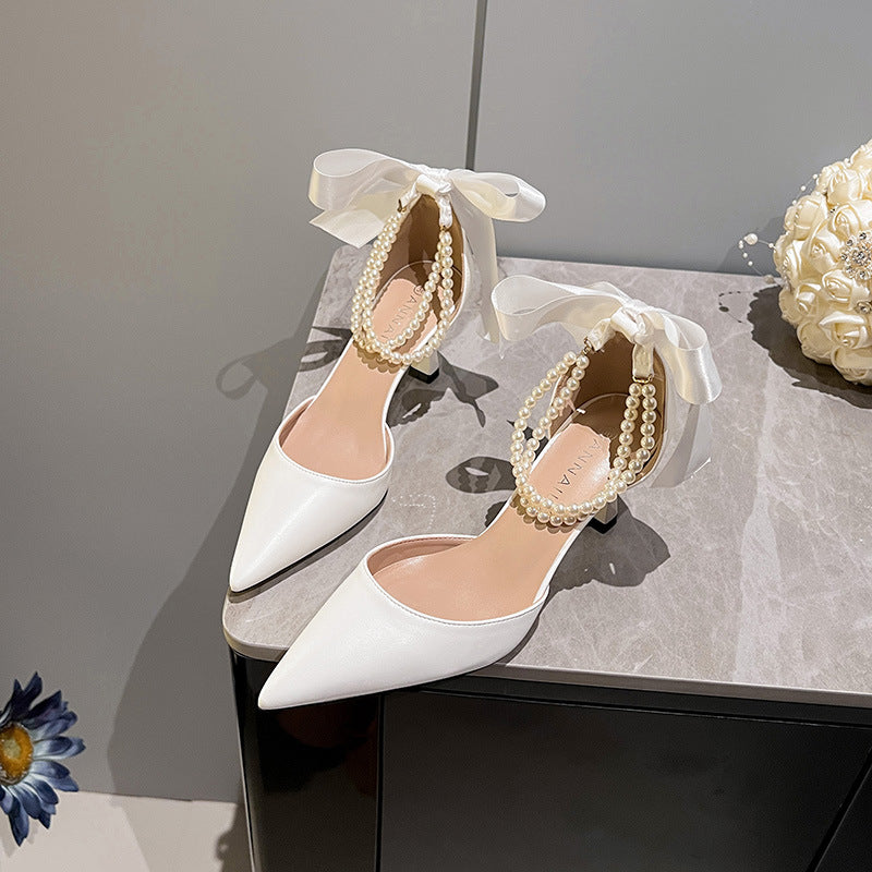 Pearl Chain Bow Whit Shoes