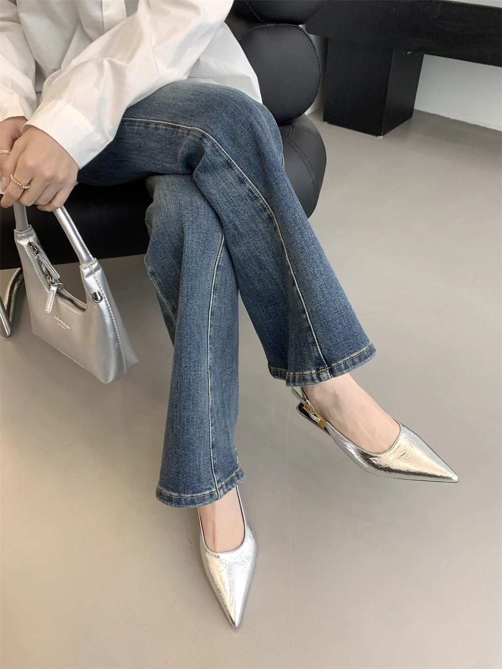 Pointed Leather Shoes
