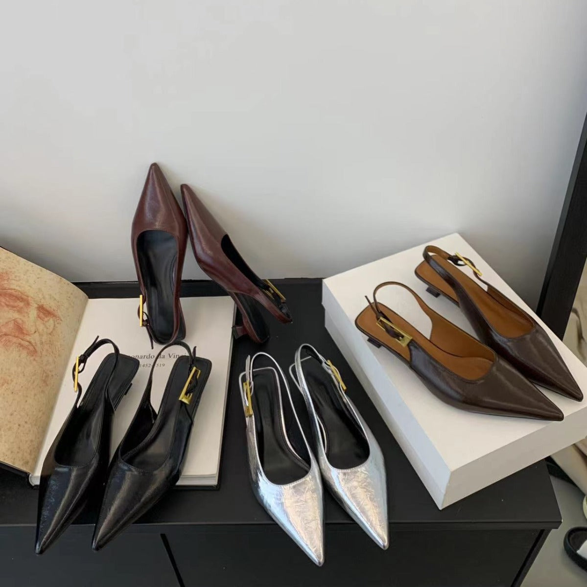 Pointed Leather Shoes