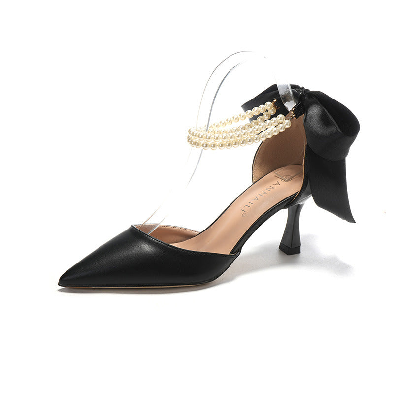 Pearl Chain Bow Whit Shoes