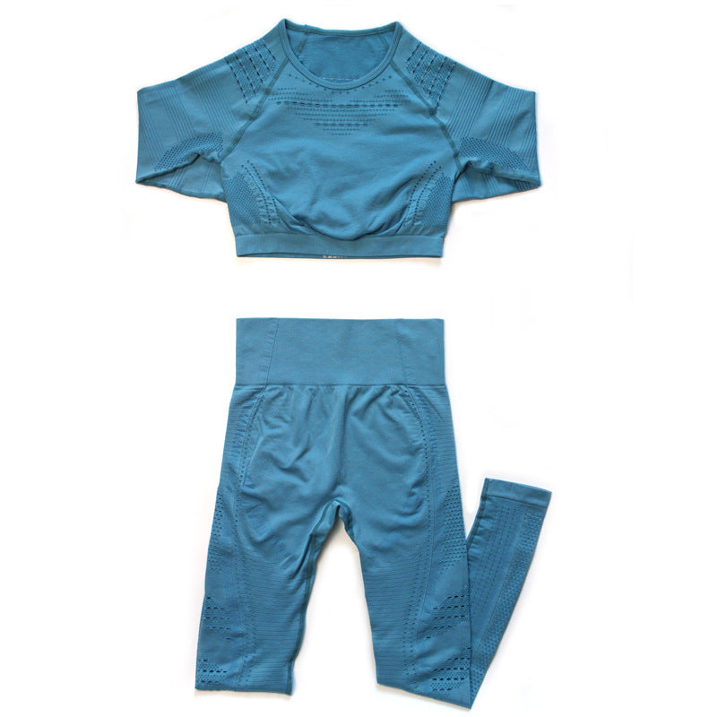 Seamless yoga gym suit from M Chic Boutique, fitted activewear with a sleek, comfortable design for fitness and yoga sessions.