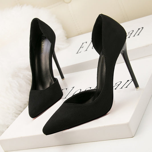 Low-cut Pointed-toe Shoes