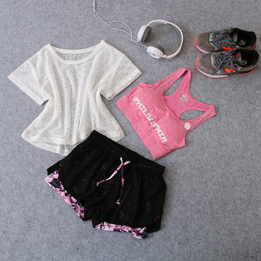M Chic Boutique fast dry running set in activewear, featuring breathable fabric and sporty design for athletic performance.