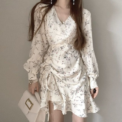 V-neck Cross Waist Bubble Sleeve Floral Dress