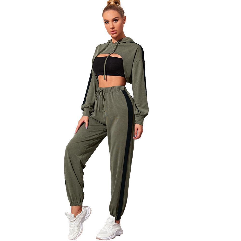 M Chic Boutique hooded sports suit, activewear set with hood, zip-up top and matching pants, ideal for workout and casual wear.