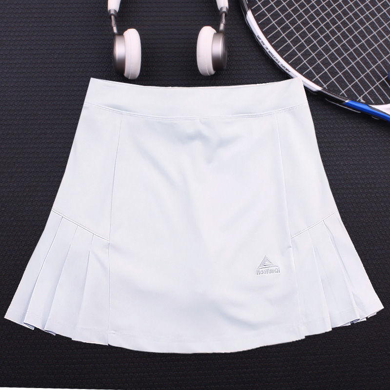 M Chic Boutique quick-drying tennis skirt in activewear, lightweight fabric with a sporty design and elastic waistband.
