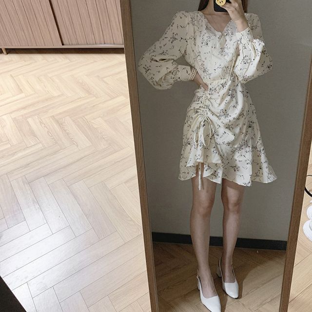 V-neck Cross Waist Bubble Sleeve Floral Dress