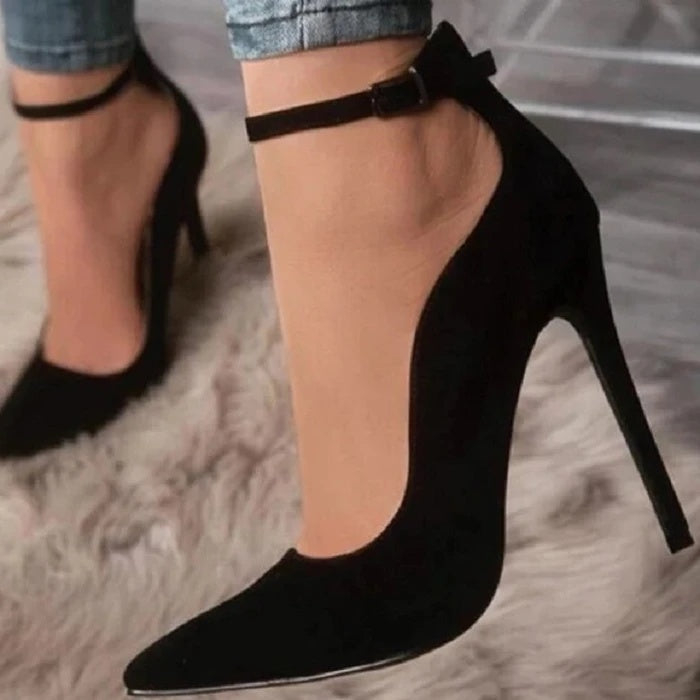 Solid pointed high heels