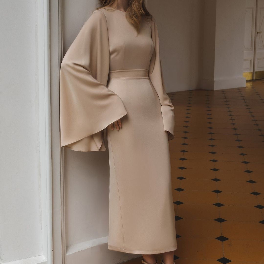 Solid Color Elegant Backless Dress