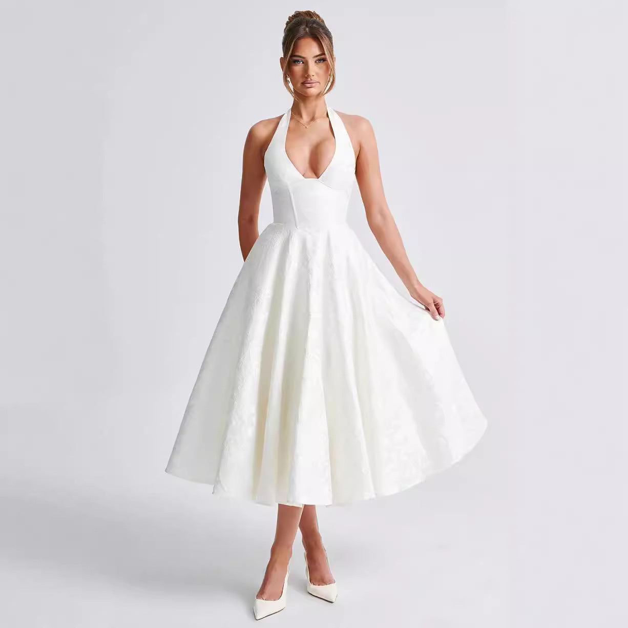 V-neck Halter Sleeveless Jacquard Lace-up Dress