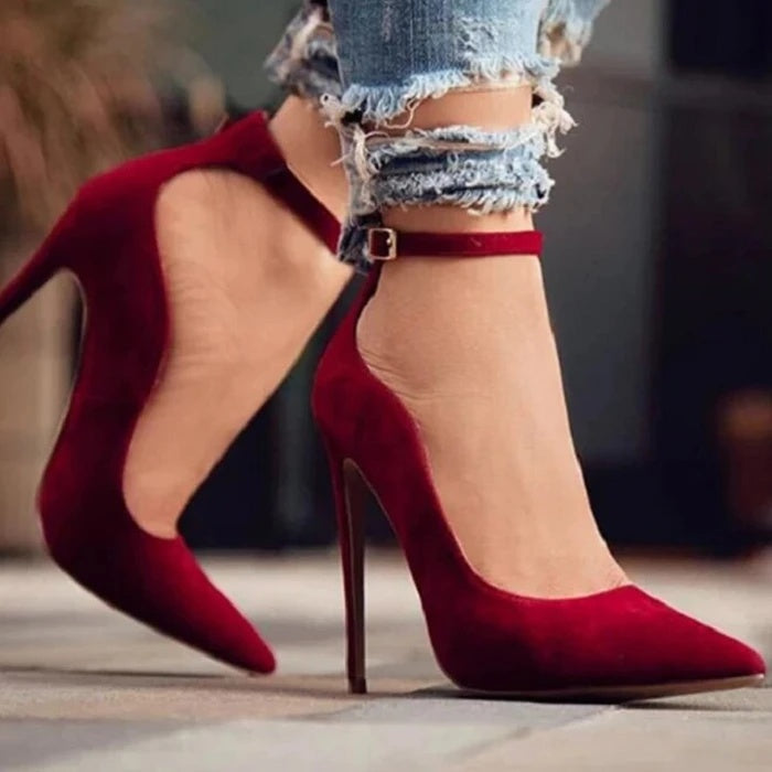 Solid pointed high heels