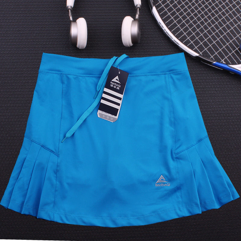 Quick-drying tennis skirt from M Chic Boutique, activewear with a sleek fit and breathable fabric for sports and casual wear.
