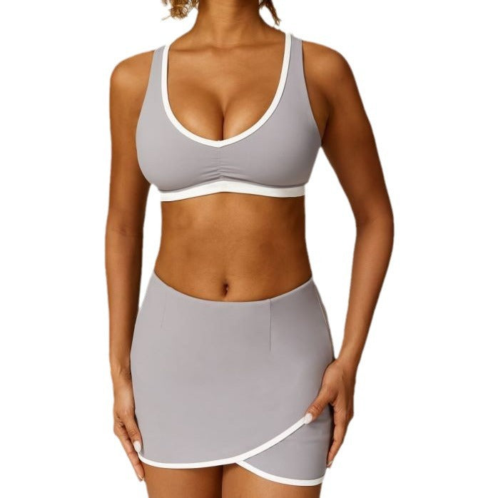 M Chic Boutique yoga suit set for activewear, featuring a fitted top and matching leggings in breathable fabric.