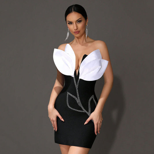 Sexy One-shoulder Sleeveless Flower Bandage Dress