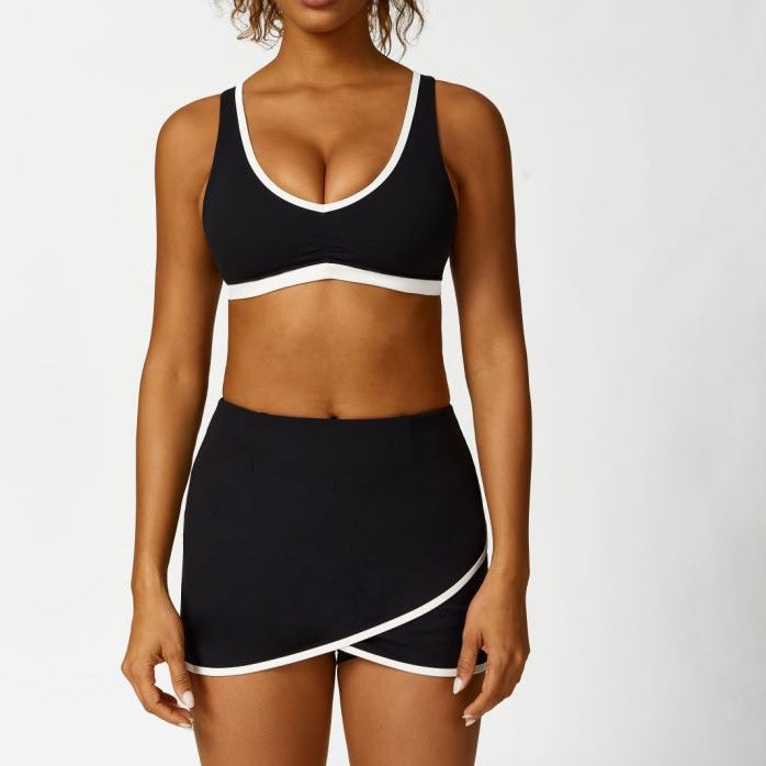 M Chic Boutique yoga suit set featuring a fitted activewear top and matching leggings, ideal for exercise and casual wear.
