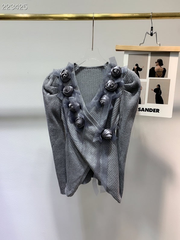 Lace Three-dimensional Rose Sweater